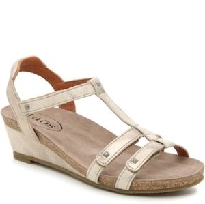 Taos leather strappy Wanderer wedge sandal 7.5